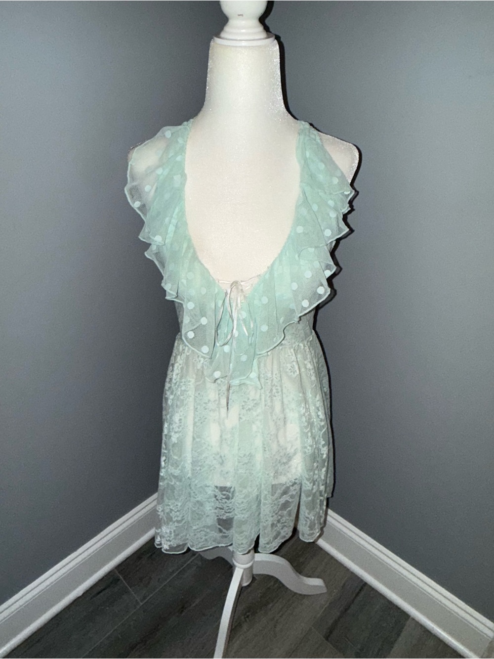 Betsy Johnson mint green polka dot lace babydoll chemise size medium